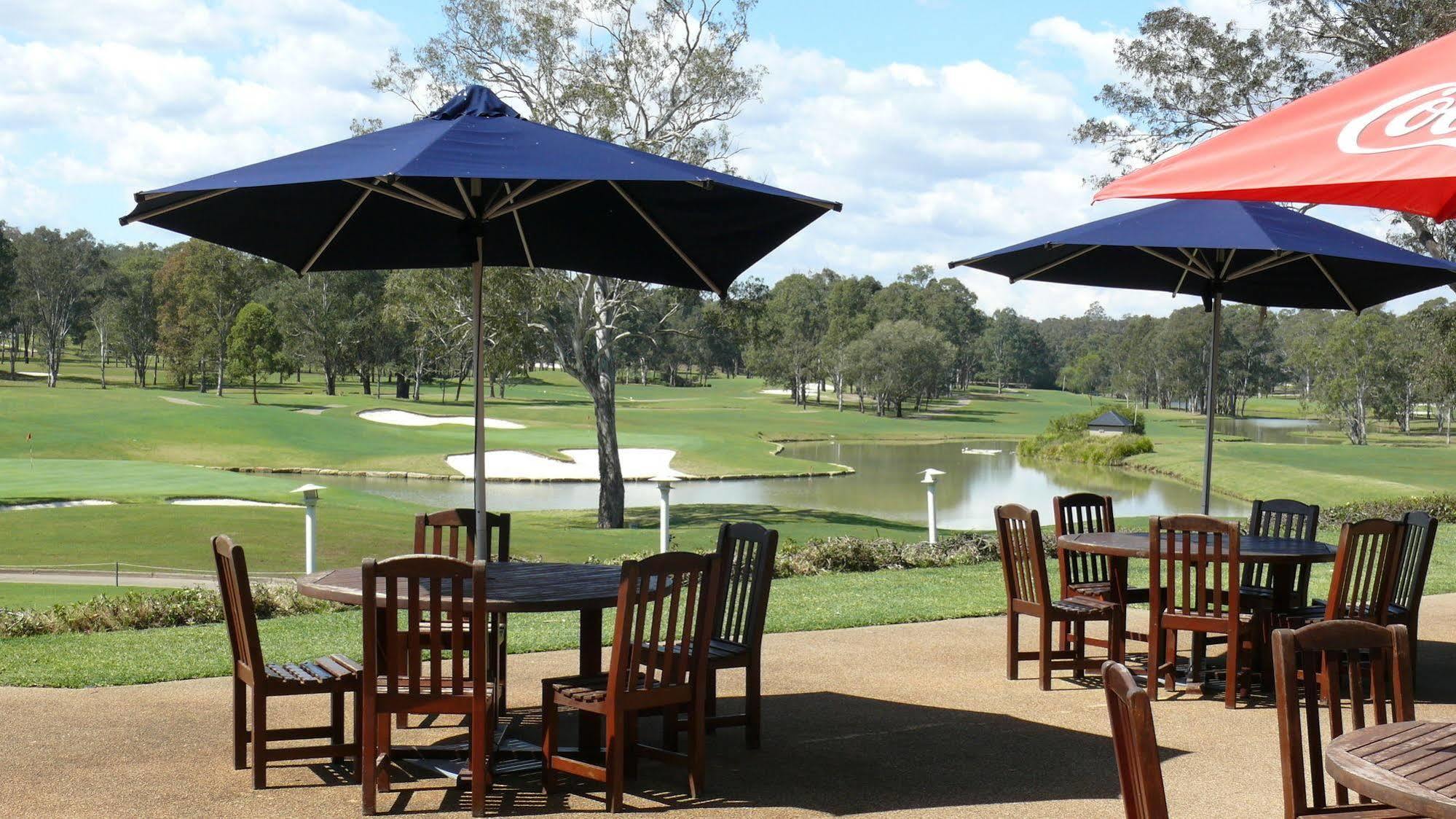 Riverside Oaks Golf Resort Cattai Exterior photo