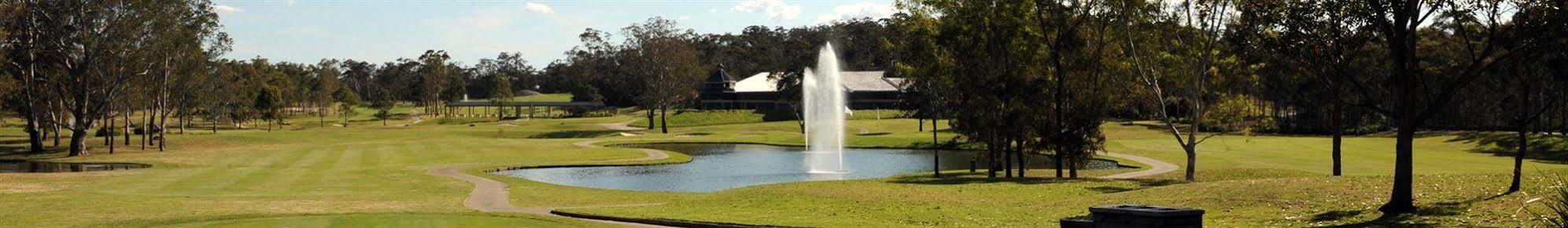 Riverside Oaks Golf Resort Cattai Exterior photo